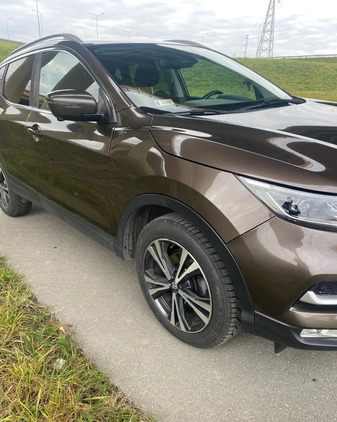 Nissan Qashqai cena 62000 przebieg: 182999, rok produkcji 2017 z Częstochowa małe 137